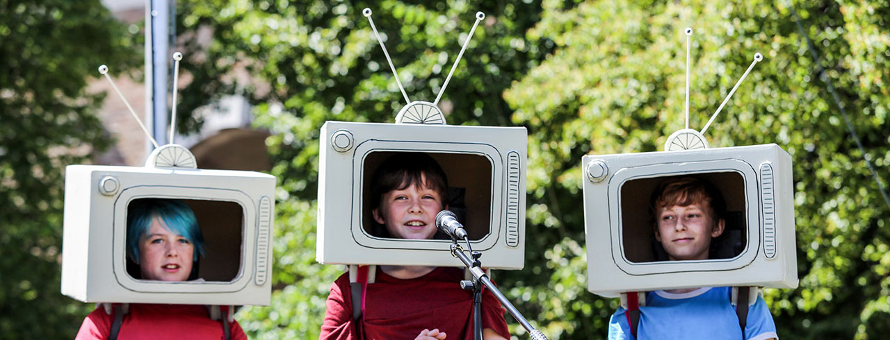 Performance of Left Alone at Bristol Harbour Festival 2015
