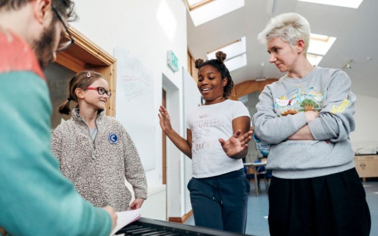 Children & artists taking part in our schools R&D. Photo by Edward Felton.